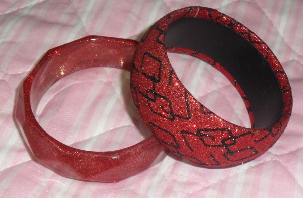 Pulseira com glitter, cada